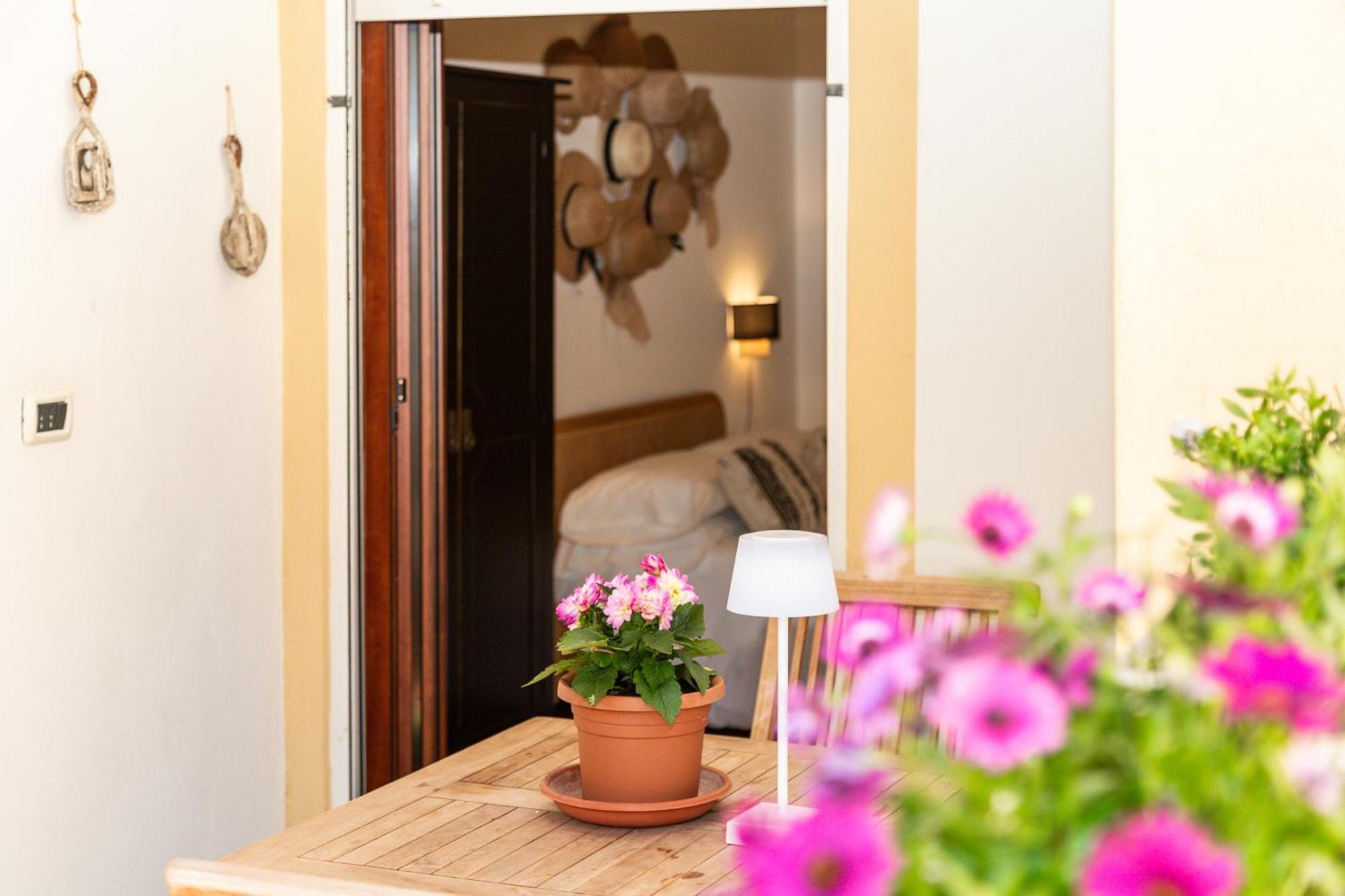 B&B Calamoresca Àrbatax Zewnętrze zdjęcie